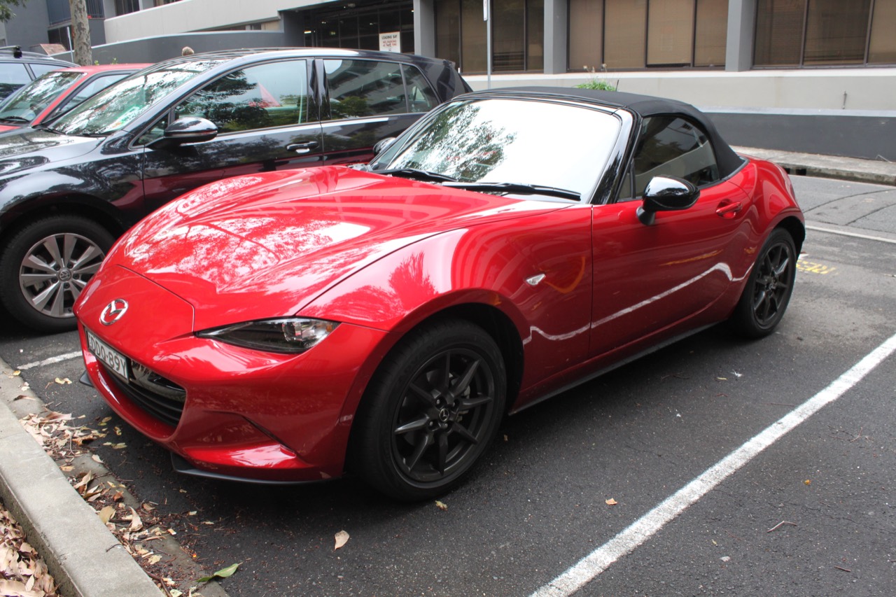 2016 Mazda MX-5 ND1, front three-quarter view